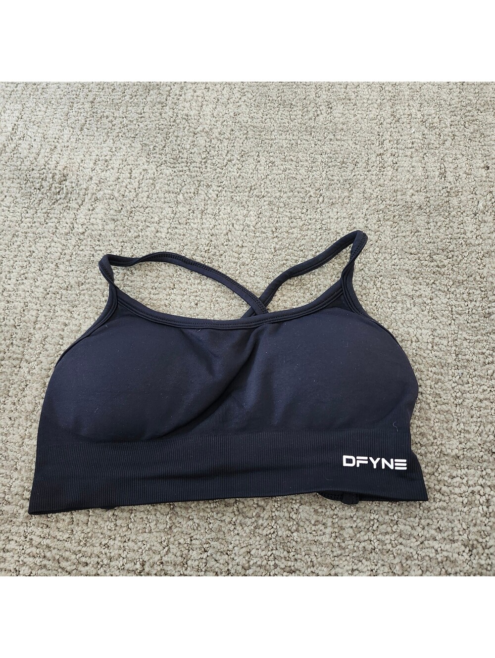 DFYNE Black Sports Bra with Cross Back Straps, Size Small